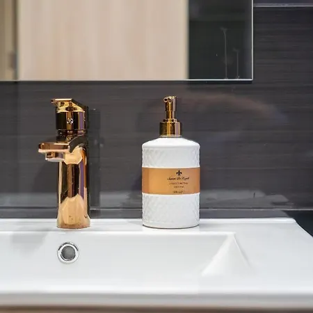 アパートホテル Amarant Aparts 3*