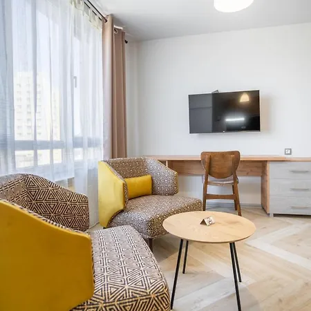 アパートホテル Amarant Aparts