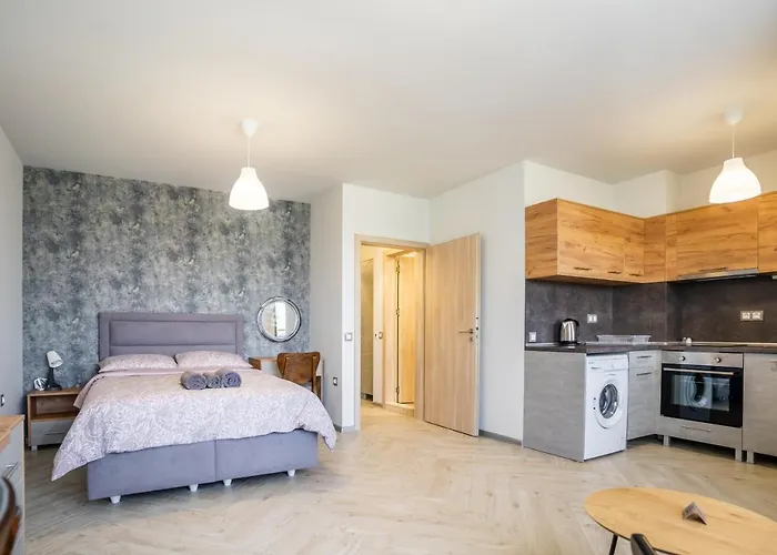 Lägenhetshotell Amarant Aparts 3*