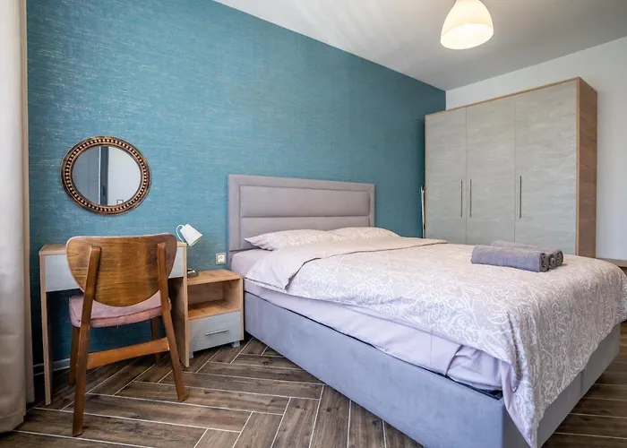 Lägenhetshotell Amarant Aparts 3*