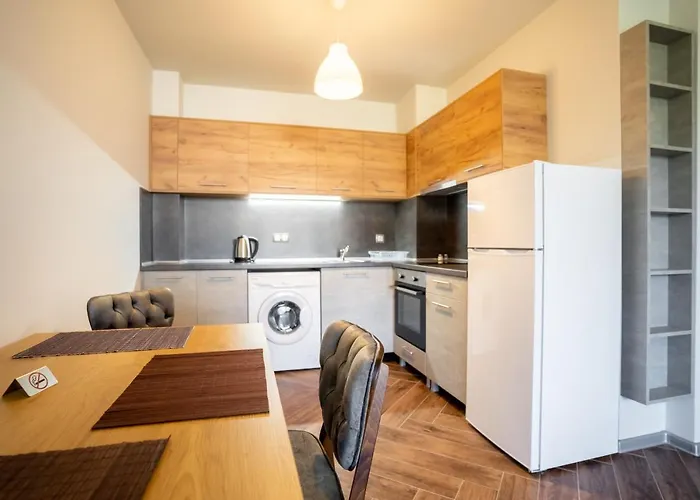 Lägenhetshotell Amarant Aparts 3*