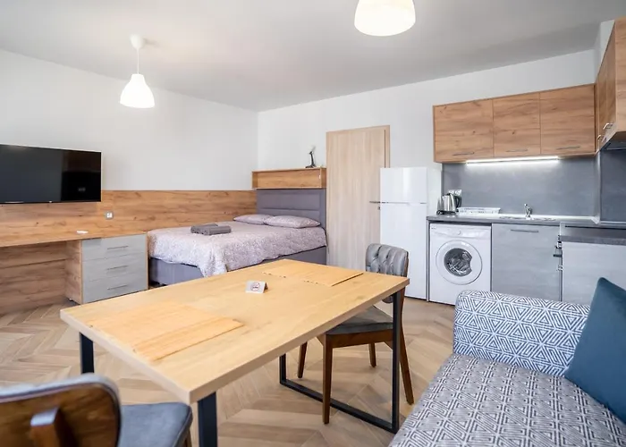 Lägenhetshotell Amarant Aparts 3*